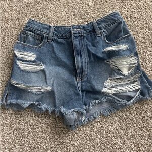 Hollister High Waisted Vintage Relaxed Mom Jean Short